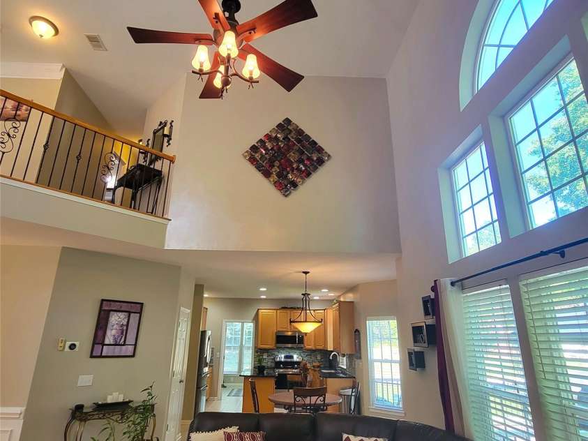 9310 Autumn Applause Drive, Charlotte, NC 28277.  MLS# CAR4366410, YatesRealty ID 20194. 