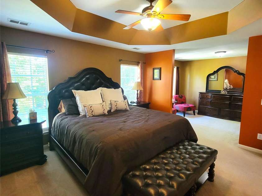 9310 Autumn Applause Drive, Charlotte, NC 28277.  MLS# CAR4366410, YatesRealty ID 20194. 