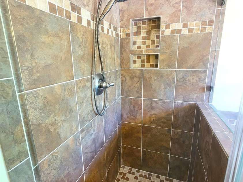 9310 Autumn Applause Drive, Charlotte, NC 28277.  MLS# CAR4366410, YatesRealty ID 20194. 