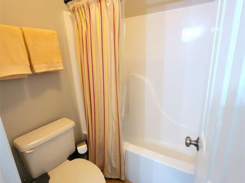9310 Autumn Applause Drive, Charlotte, NC 28277.  MLS# CAR4366410, YatesRealty ID 20194. 