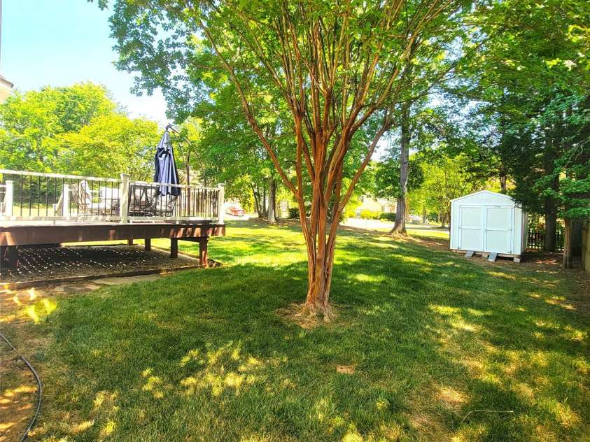 9310 Autumn Applause Drive, Charlotte, NC 28277.  MLS# CAR4366410, YatesRealty ID 20194. 