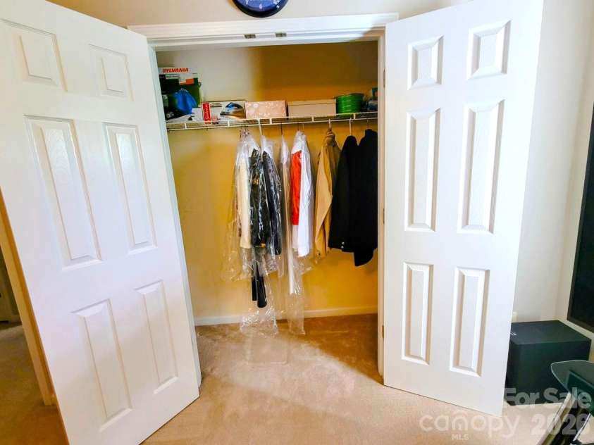 9310 Autumn Applause Drive, Charlotte, NC 28277.  MLS# CAR4366410, YatesRealty ID 20194. 