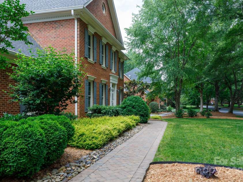 9901 Pallisers Terrace, Charlotte, NC 28210.  MLS# CAR4263147, YatesRealty ID 20194. 