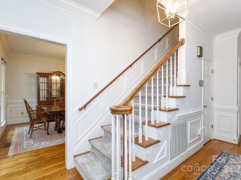 9901 Pallisers Terrace, Charlotte, NC 28210.  MLS# CAR4263147, YatesRealty ID 20194. 