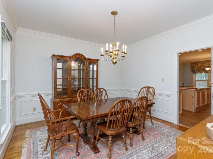 9901 Pallisers Terrace, Charlotte, NC 28210.  MLS# CAR4263147, YatesRealty ID 20194. 
