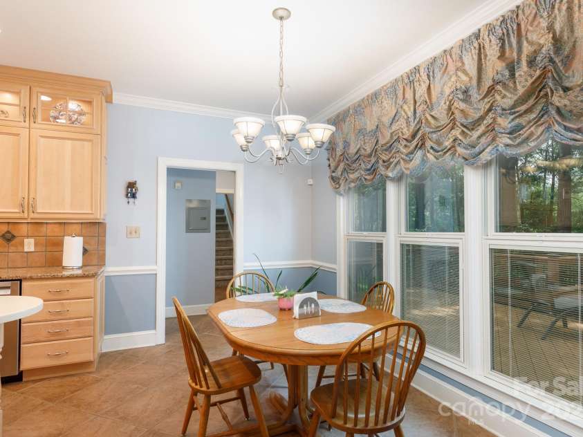 9901 Pallisers Terrace, Charlotte, NC 28210.  MLS# CAR4263147, YatesRealty ID 20194. 