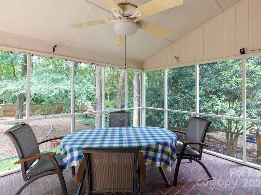 9901 Pallisers Terrace, Charlotte, NC 28210.  MLS# CAR4263147, YatesRealty ID 20194. 