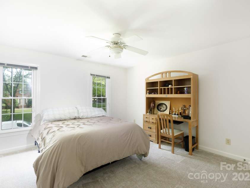 9901 Pallisers Terrace, Charlotte, NC 28210.  MLS# CAR4263147, YatesRealty ID 20194. 