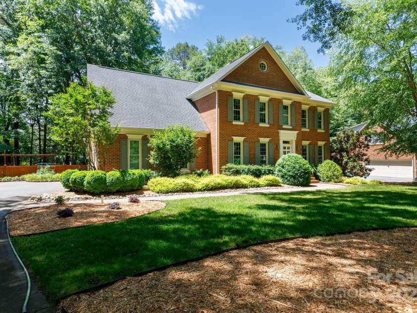 9901 Pallisers Terrace, Charlotte, NC 28210.  MLS# CAR4263147, YatesRealty ID 20194. 