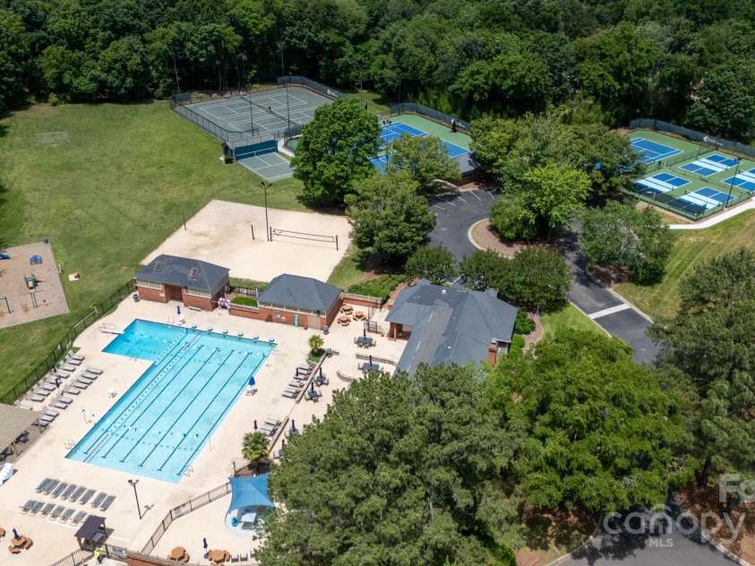 9901 Pallisers Terrace, Charlotte, NC 28210.  MLS# CAR4263147, YatesRealty ID 20194. 