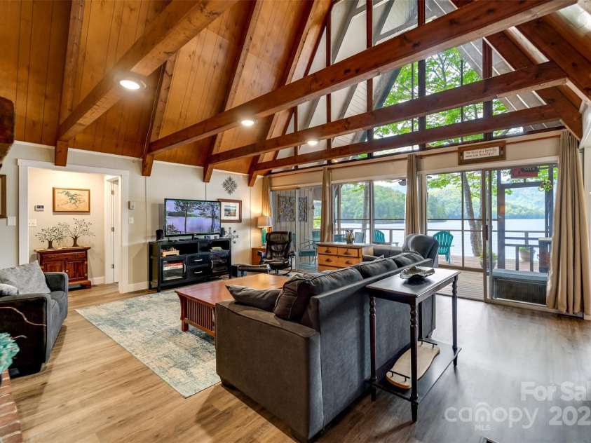 214 Sequoyah Trail, Robbinsville, NC 28771.  MLS# CAR4259902, YatesRealty ID 20195. 