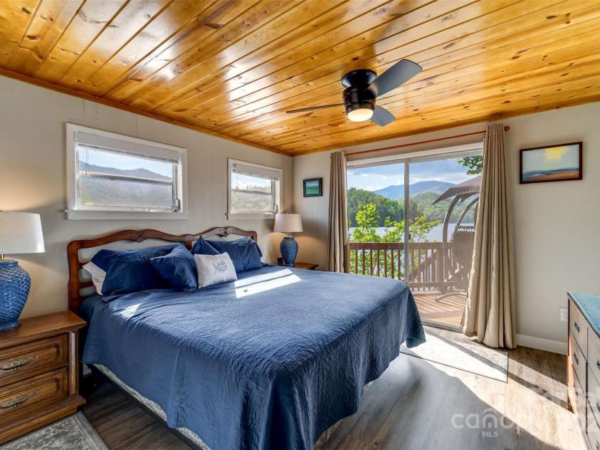 214 Sequoyah Trail, Robbinsville, NC 28771.  MLS# CAR4259902, YatesRealty ID 20195. 