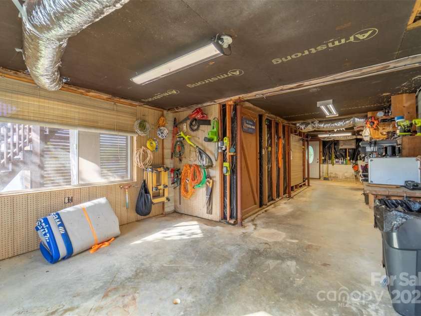 214 Sequoyah Trail, Robbinsville, NC 28771.  MLS# CAR4259902, YatesRealty ID 20195. 