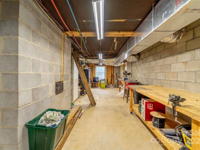 214 Sequoyah Trail, Robbinsville, NC 28771.  MLS# CAR4259902, YatesRealty ID 20195. 