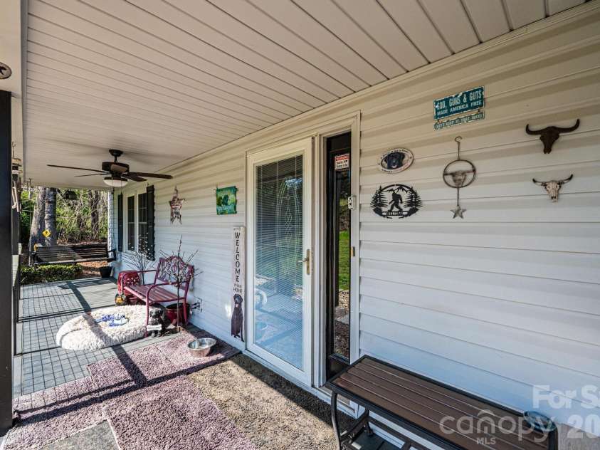 3229 15th Avenue, Conover, NC 28613.  MLS# CAR4364838, YatesRealty ID 20195. 
