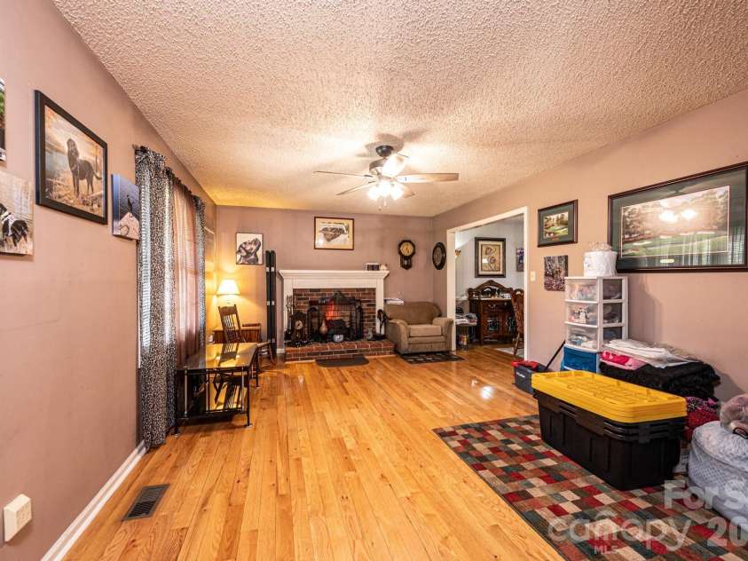 3229 15th Avenue, Conover, NC 28613.  MLS# CAR4364838, YatesRealty ID 20195. 