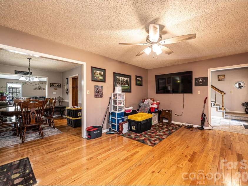 3229 15th Avenue, Conover, NC 28613.  MLS# CAR4364838, YatesRealty ID 20195. 