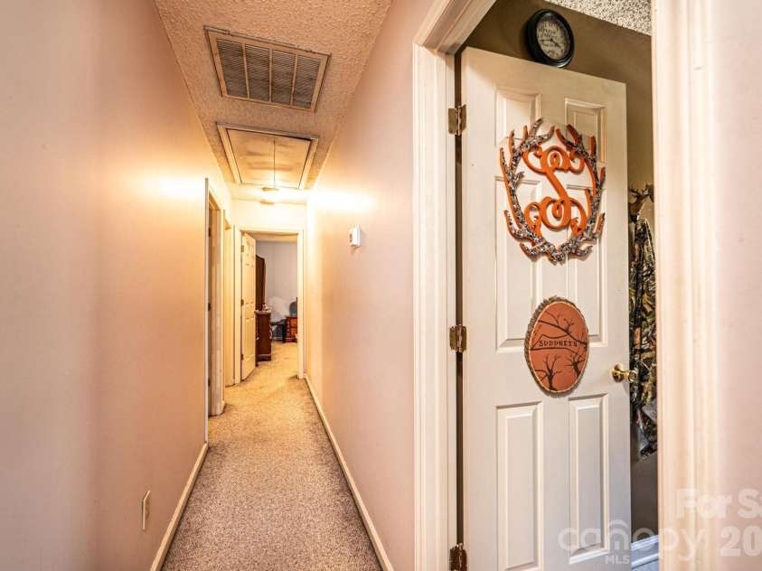 3229 15th Avenue, Conover, NC 28613.  MLS# CAR4364838, YatesRealty ID 20195. 