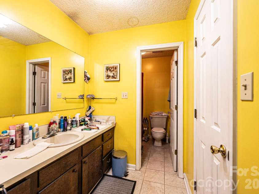 3229 15th Avenue, Conover, NC 28613.  MLS# CAR4364838, YatesRealty ID 20195. 