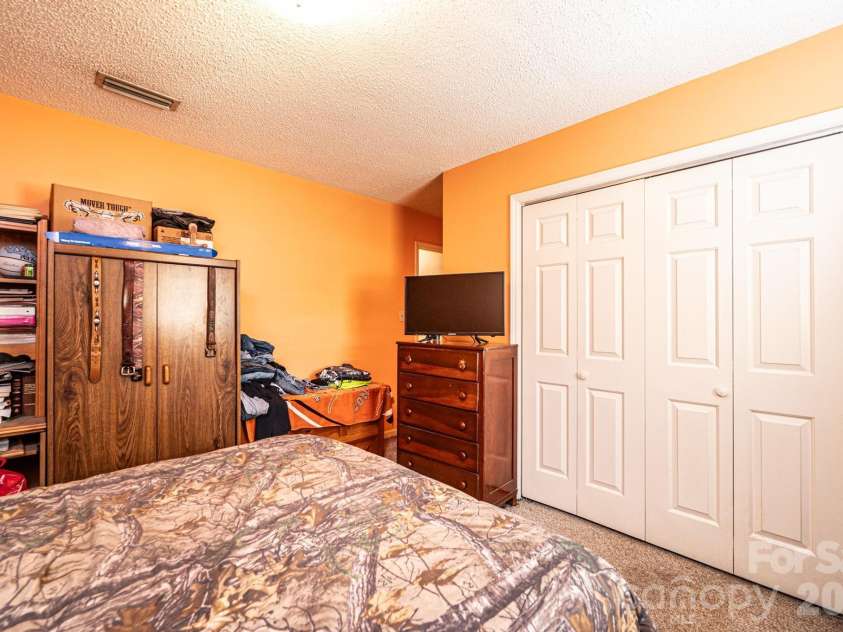 3229 15th Avenue, Conover, NC 28613.  MLS# CAR4364838, YatesRealty ID 20195. 