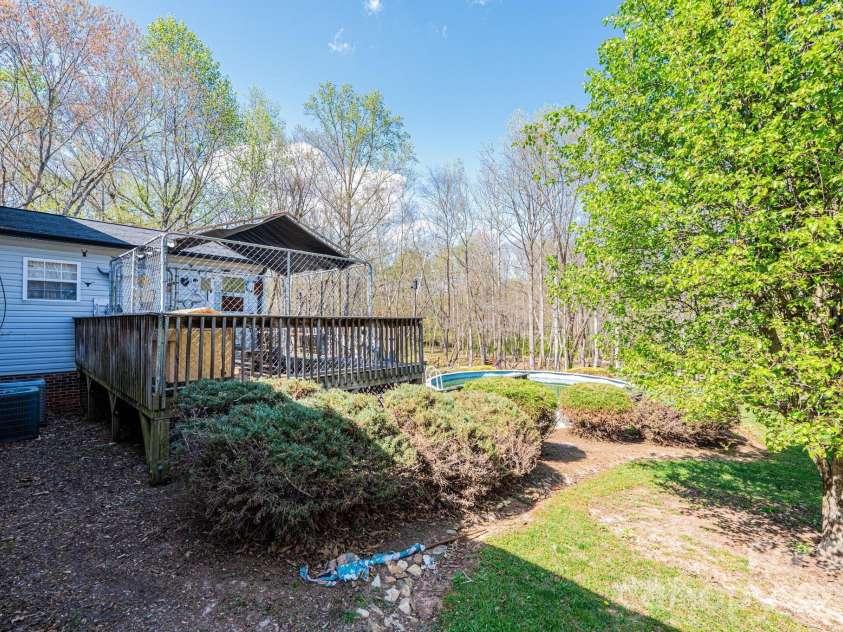 3229 15th Avenue, Conover, NC 28613.  MLS# CAR4364838, YatesRealty ID 20195. 