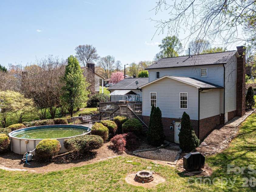 3229 15th Avenue, Conover, NC 28613.  MLS# CAR4364838, YatesRealty ID 20195. 