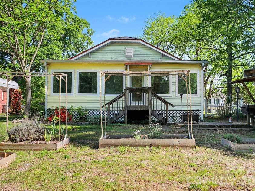510 Winecoff School Road, Concord, NC 28027.  MLS# CAR4368133, YatesRealty ID 20196. Backyard