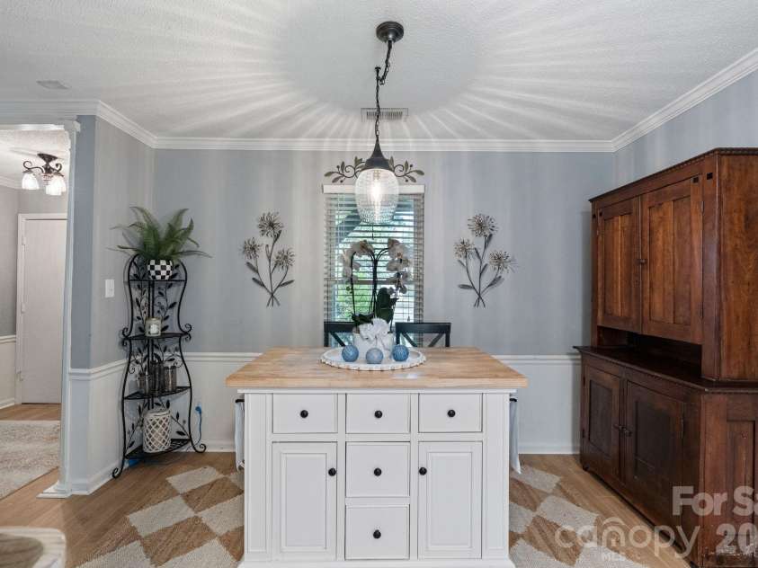 6129 Old Meadow Road, Mint Hill, NC 28227.  MLS# CAR4373275, YatesRealty ID 20198. 