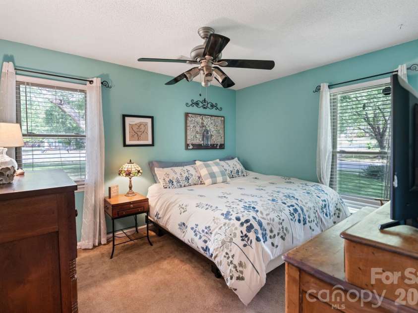 6129 Old Meadow Road, Mint Hill, NC 28227.  MLS# CAR4373275, YatesRealty ID 20198. 