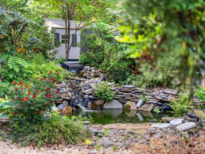 6129 Old Meadow Road, Mint Hill, NC 28227.  MLS# CAR4373275, YatesRealty ID 20198. 