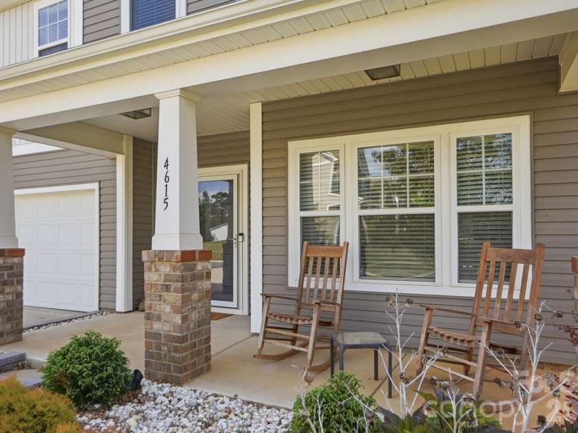 4615 Selhurst Drive, Fort Mill, SC 29707.  MLS# CAR4377568, YatesRealty ID 20199. 