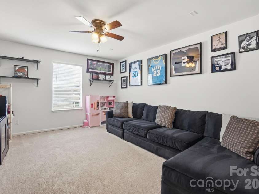 4615 Selhurst Drive, Fort Mill, SC 29707.  MLS# CAR4377568, YatesRealty ID 20199. 