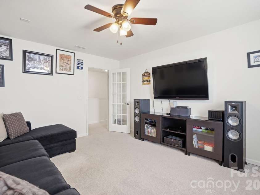 4615 Selhurst Drive, Fort Mill, SC 29707.  MLS# CAR4377568, YatesRealty ID 20199. 