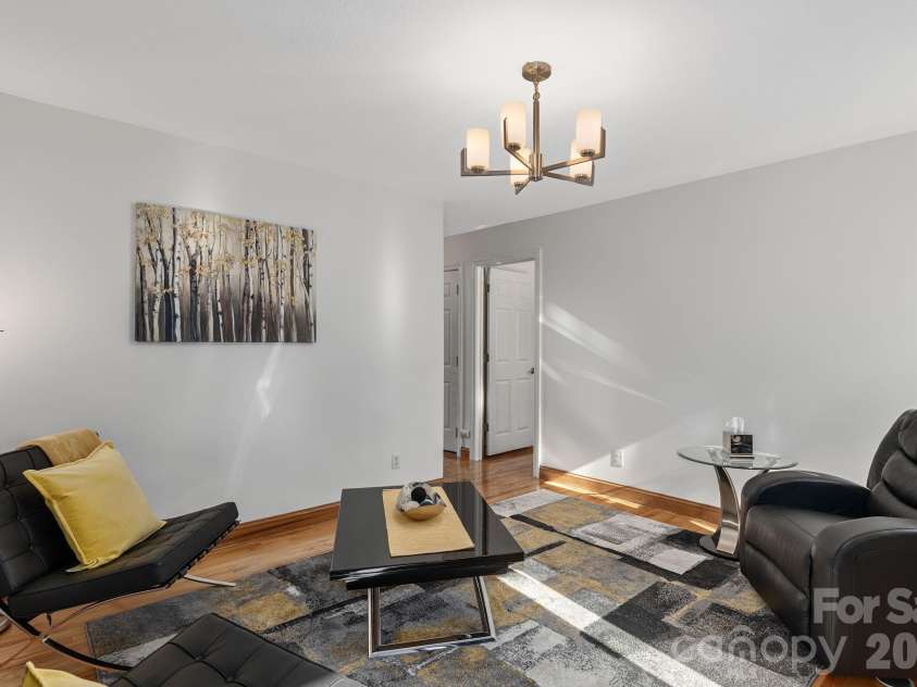 125 Buffalo Trail, Asheville, NC 28805.  MLS# CAR4332345, YatesRealty ID 20200. 