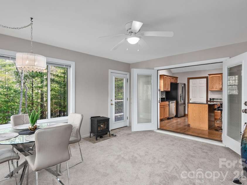 125 Buffalo Trail, Asheville, NC 28805.  MLS# CAR4332345, YatesRealty ID 20200. 