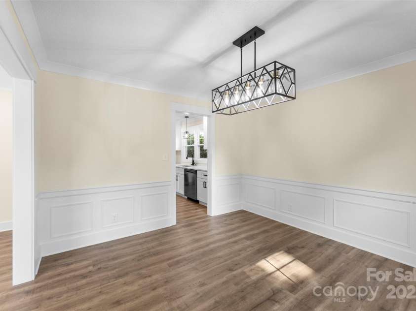 1915 Kingston Drive, Gastonia, NC 28052.  MLS# CAR4292346, YatesRealty ID 20200. 