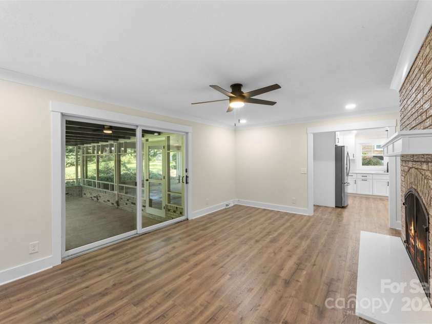 1915 Kingston Drive, Gastonia, NC 28052.  MLS# CAR4292346, YatesRealty ID 20200. 