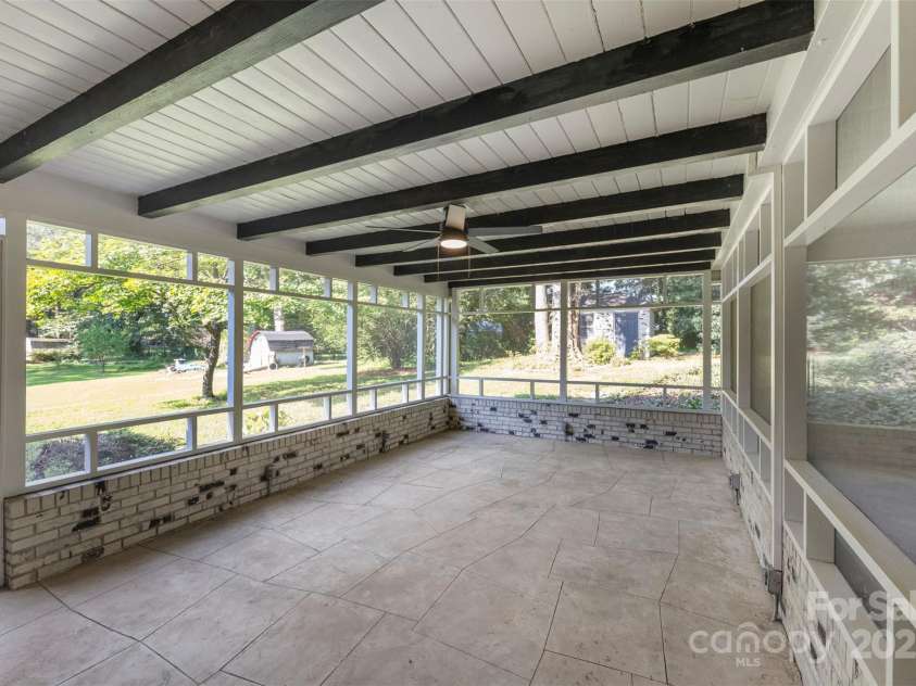 1915 Kingston Drive, Gastonia, NC 28052.  MLS# CAR4292346, YatesRealty ID 20200. 