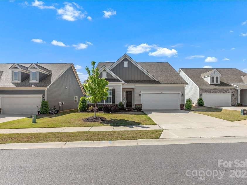 329 Brambling Court, Wesley Chapel, NC 28110.  MLS# CAR4251644, YatesRealty ID 20201. 