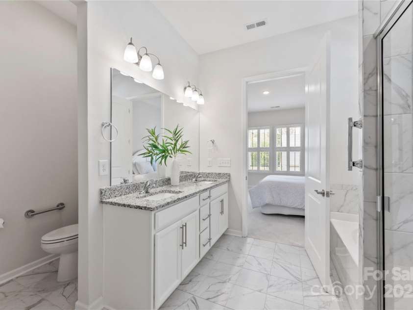 329 Brambling Court, Wesley Chapel, NC 28110.  MLS# CAR4251644, YatesRealty ID 20201. Primary bathroom