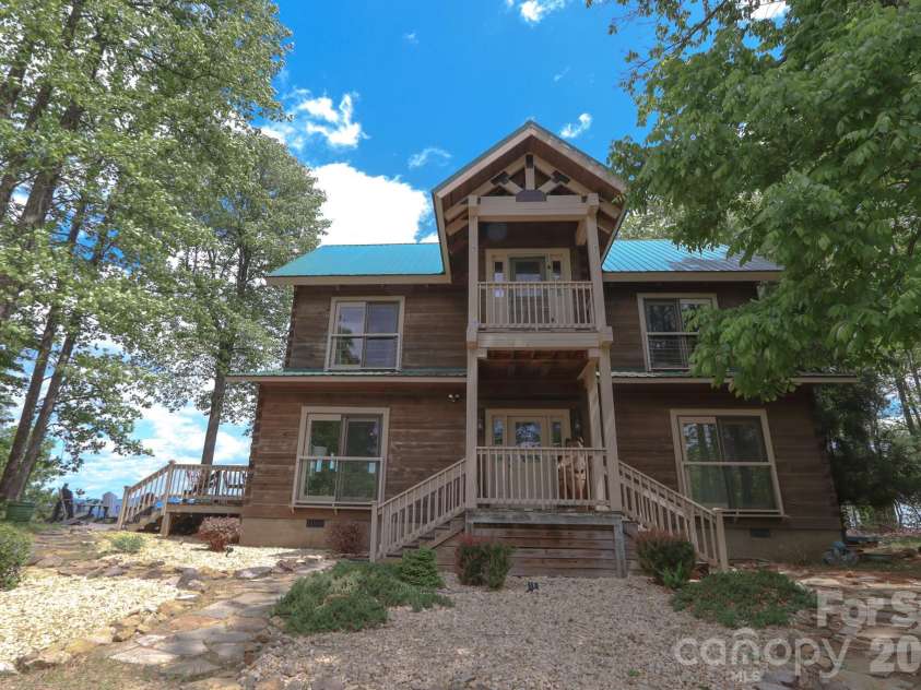 347 Valleyview Drive, Bostic, NC 28018.  MLS# CAR4376877, YatesRealty ID 20201. 