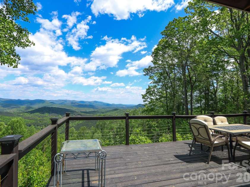 347 Valleyview Drive, Bostic, NC 28018.  MLS# CAR4376877, YatesRealty ID 20201. 