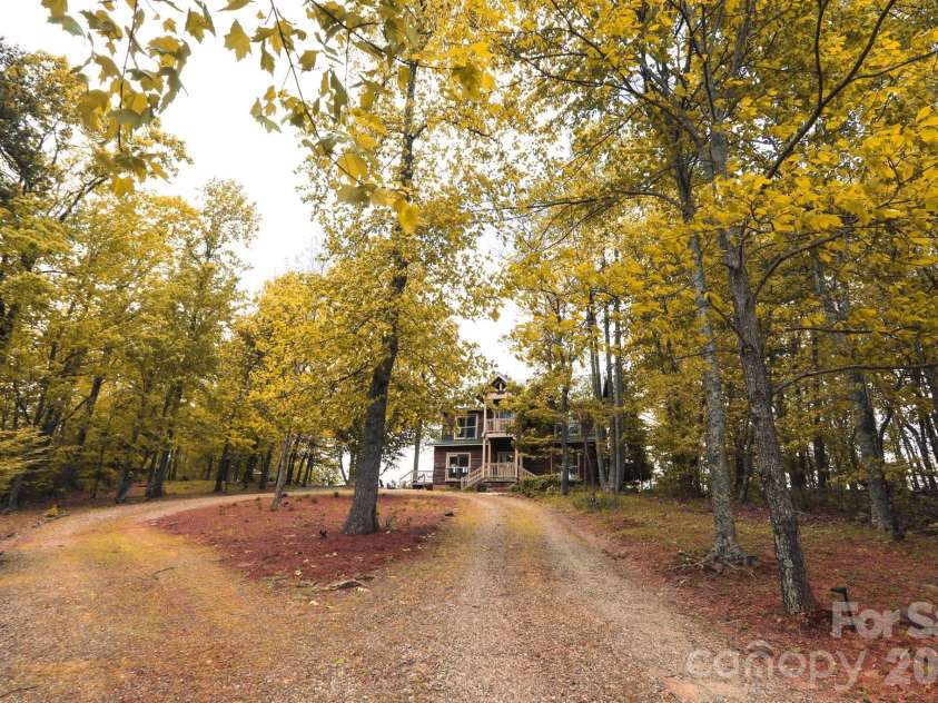 347 Valleyview Drive, Bostic, NC 28018.  MLS# CAR4376877, YatesRealty ID 20201. 