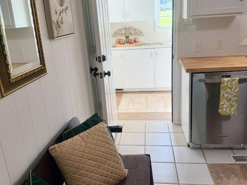 4421 Linwood Road, Gastonia, NC 28052.  MLS# CAR4267445, YatesRealty ID 20203. 