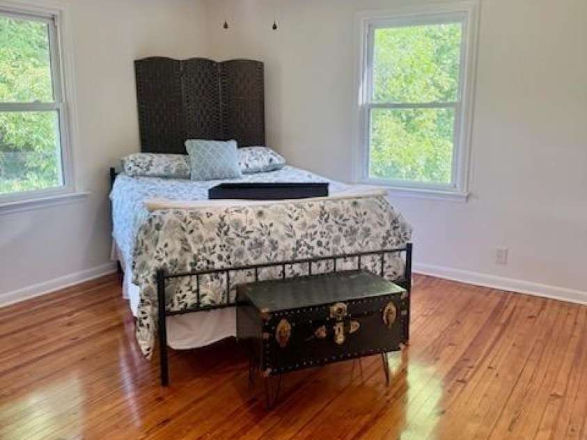 4421 Linwood Road, Gastonia, NC 28052.  MLS# CAR4267445, YatesRealty ID 20203. 