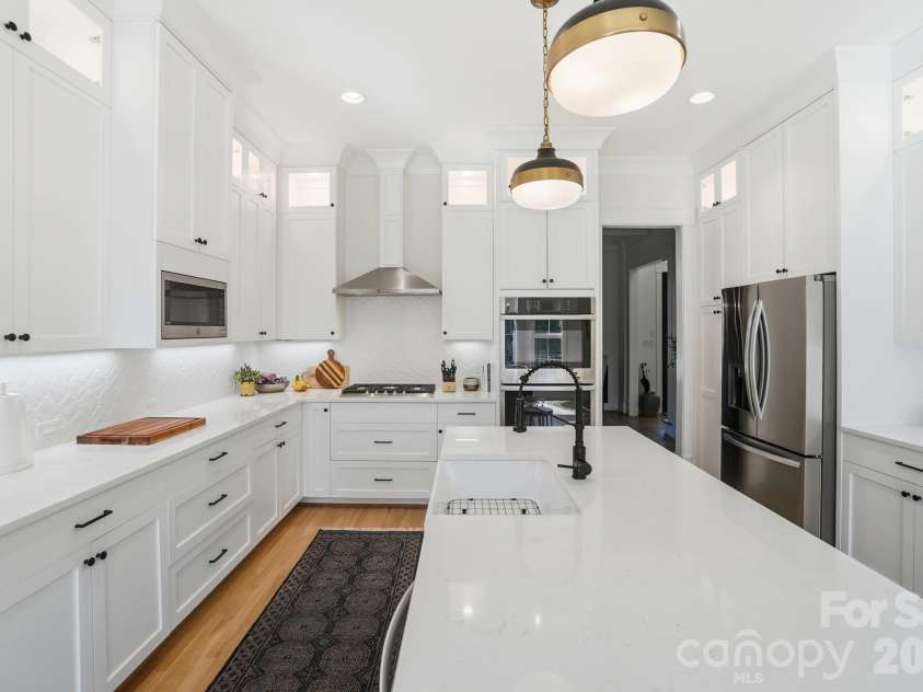 6545 Gardner Lane, Charlotte, NC 28270.  MLS# CAR4376700, YatesRealty ID 20203. 
