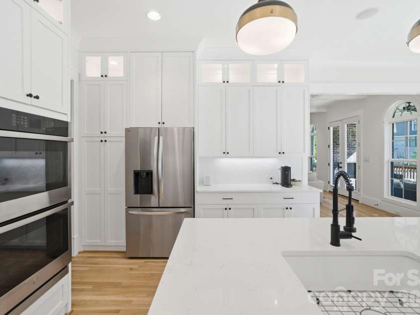 6545 Gardner Lane, Charlotte, NC 28270.  MLS# CAR4376700, YatesRealty ID 20203. 