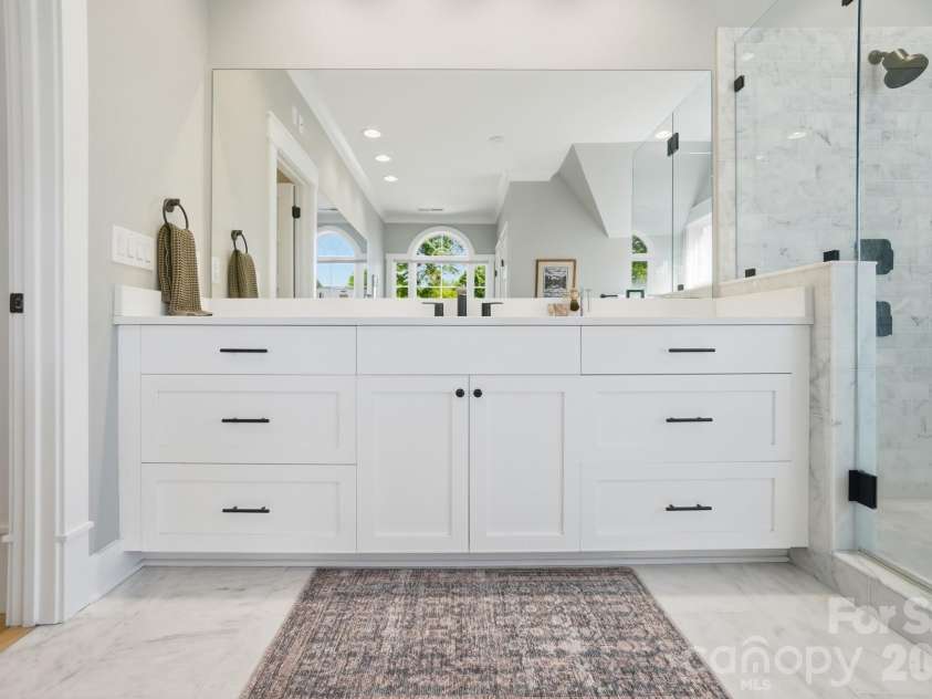6545 Gardner Lane, Charlotte, NC 28270.  MLS# CAR4376700, YatesRealty ID 20203. 