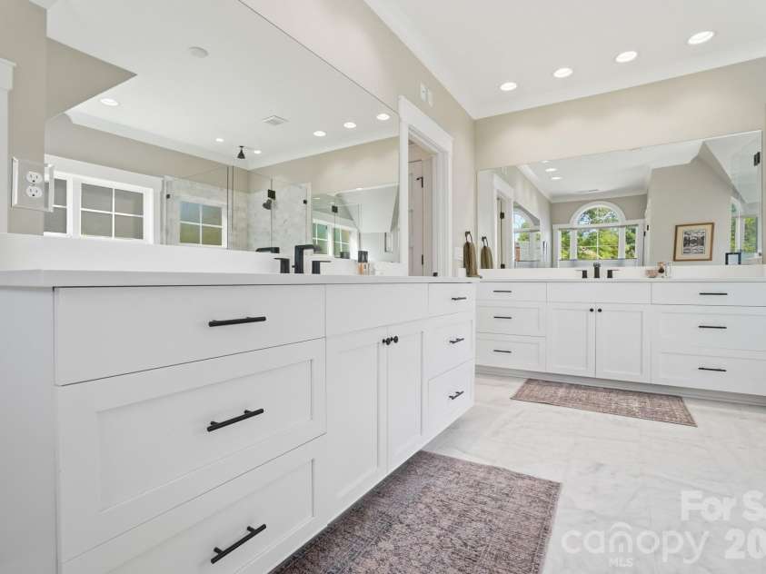 6545 Gardner Lane, Charlotte, NC 28270.  MLS# CAR4376700, YatesRealty ID 20203. 