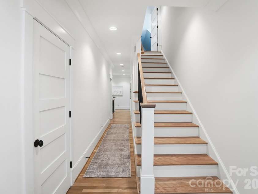 6545 Gardner Lane, Charlotte, NC 28270.  MLS# CAR4376700, YatesRealty ID 20203. 